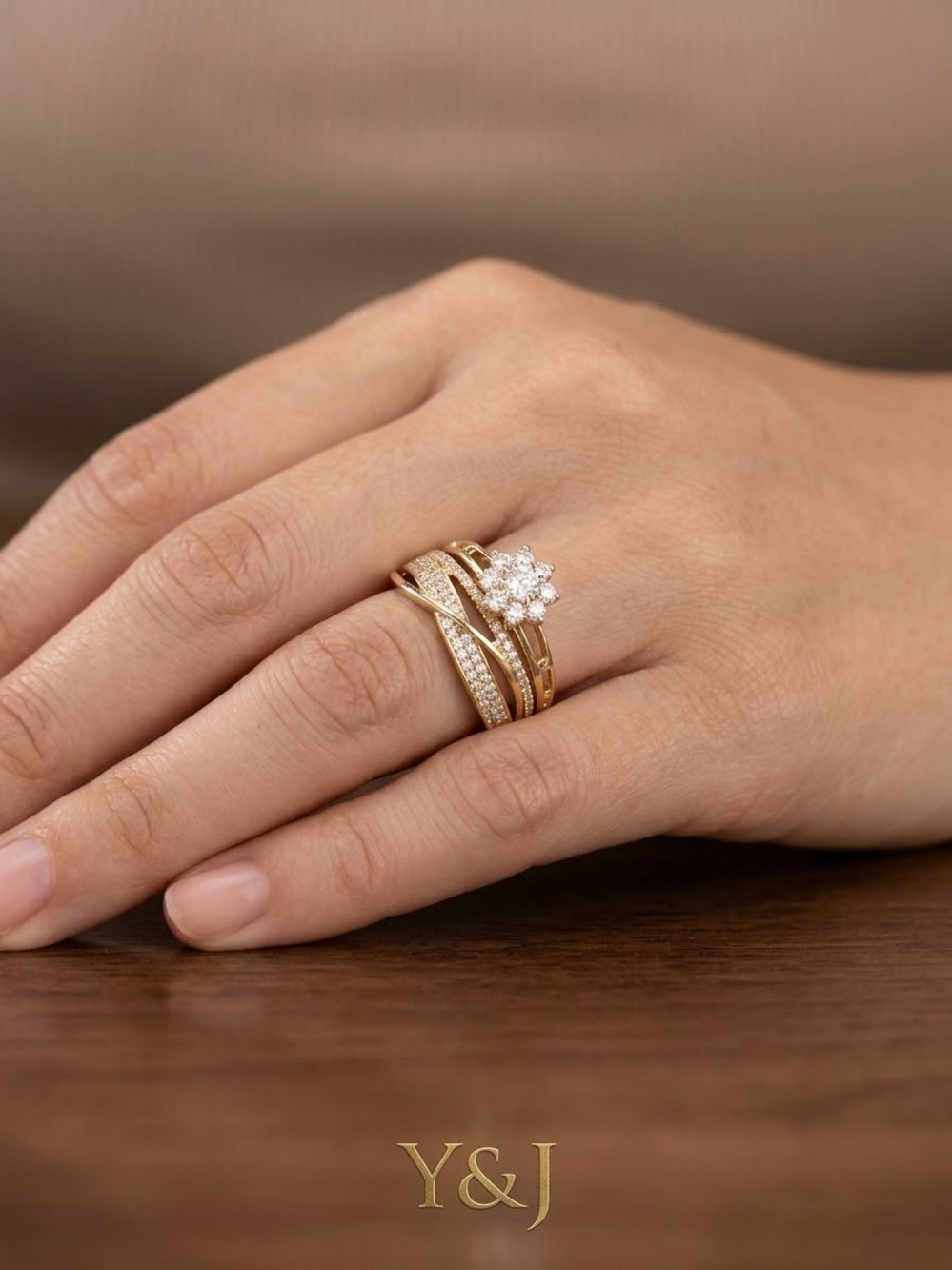 Stunning Oro Laminado Floral Cluster Multi-Band Ring - Size 8 nip